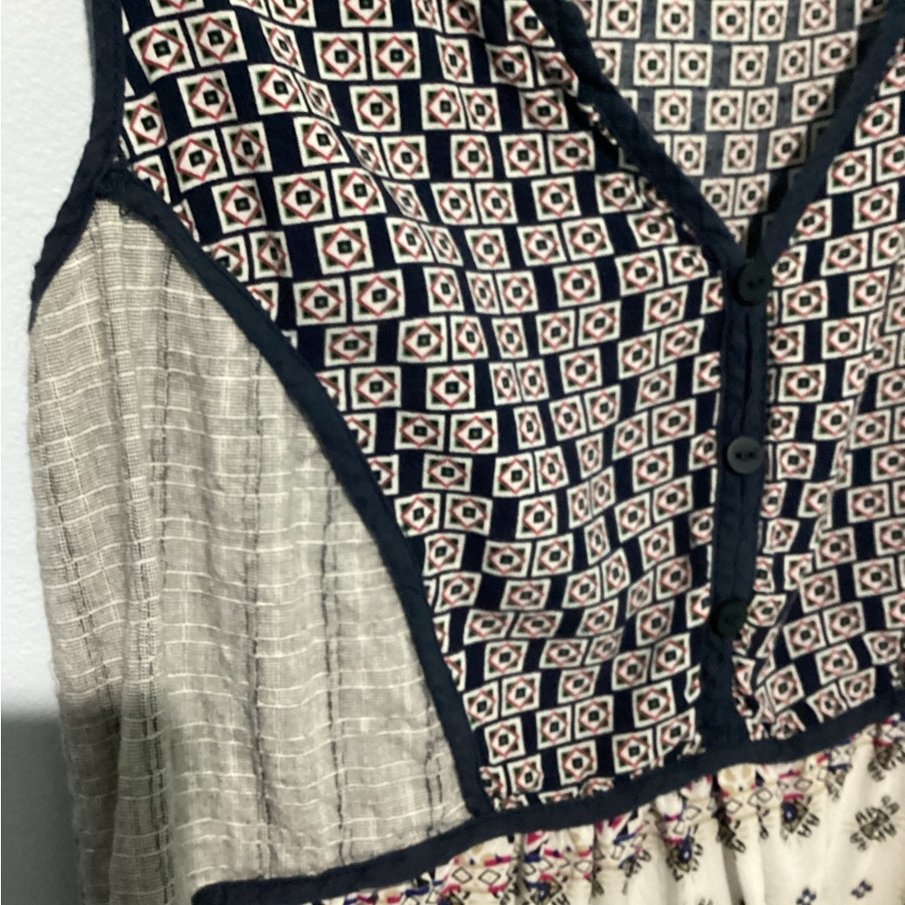Hem & Thread Small Women’s Tank Multi Pattern - Picture 3 of 8
